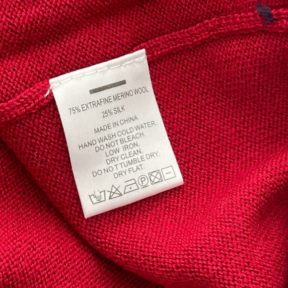 Rule 18 Men's V-Neck Sweater - Picture 8 of 9